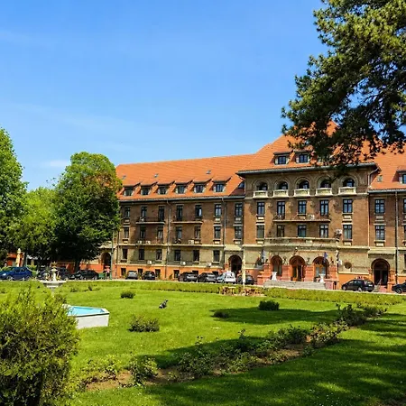Hotel Triumf-2