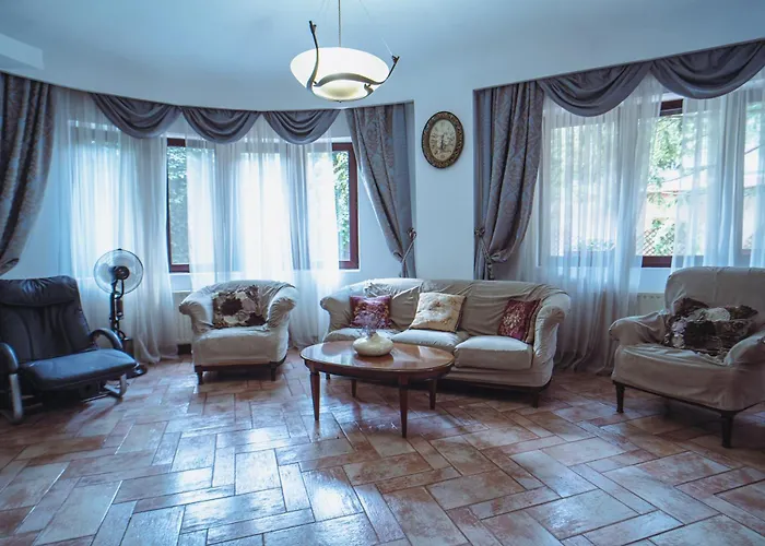 Luxuria Central Villa Bucureşti